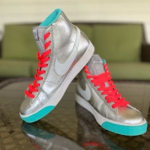Nike High Top Freeze Queens Silver & Turquoise 💎